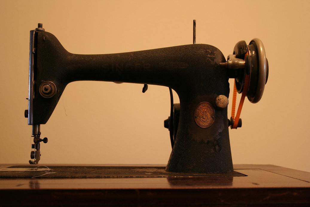 1911 Singer Sewing Machine